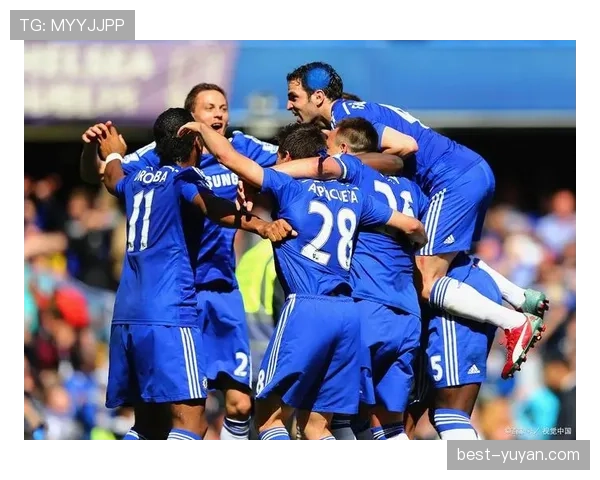 埃弗顿低位防守切断传球线路 利用切尔西后场出球弱点高效反击